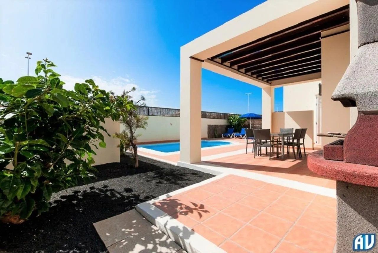 3-Bed Villa On Private Complex With Tennis Court Playa Blanca