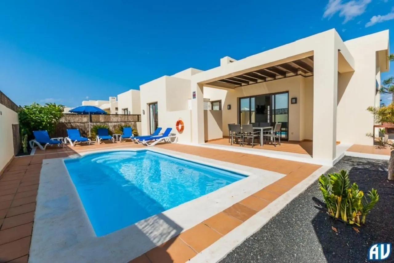 3-Bed Villa On Private Complex With Tennis Court Playa Blanca