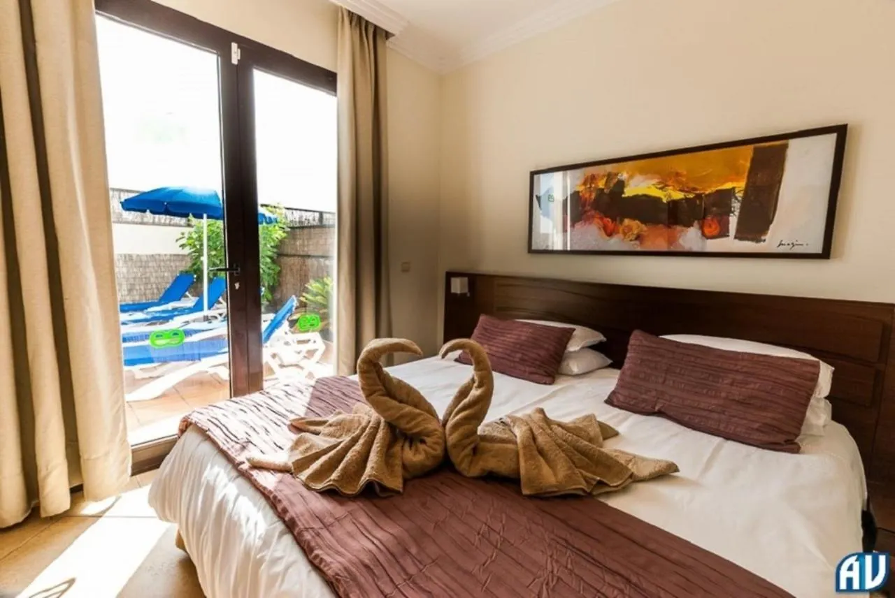 3-Bed Villa On Private Complex With Tennis Court Playa Blanca  Playa Blanca (Lanzarote)