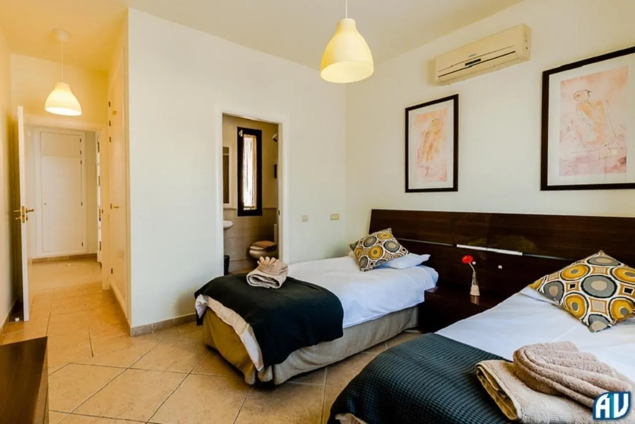 3-Bed Villa On Private Complex With Tennis Court Playa Blanca  Spain